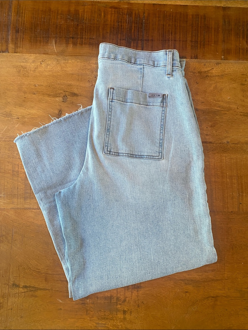 Joe's Jeans High-Rise Wide Leg Carpenter Jeans cropped